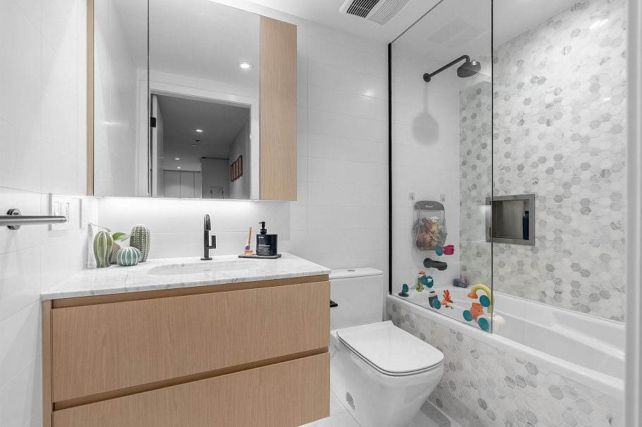 203 1365 Davie Street Vancouver, BC - 18