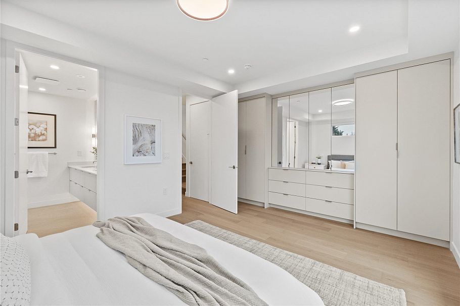 2 4963 Chester Street Vancouver, BC - 13