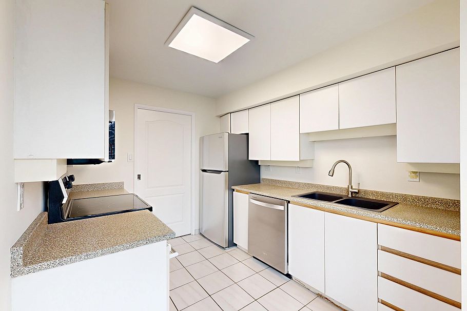 2004 1020 Harwood Street Vancouver, BC - 11