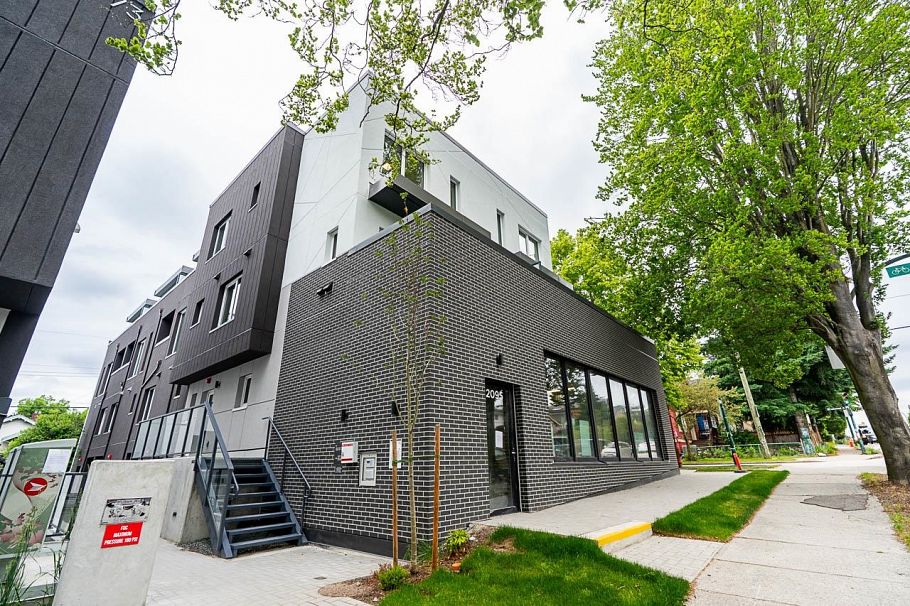 109 2085 E 1st Avenue Vancouver, BC - 36