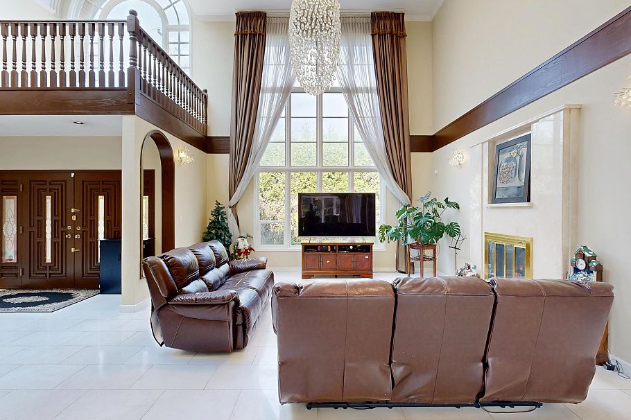 1510 W 33rd Avenue Vancouver, BC - 3