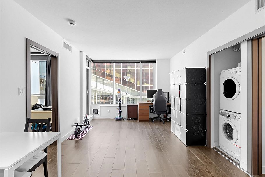 351 38 Smithe Street Vancouver, BC - 7