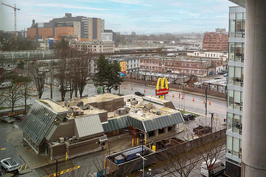 311 1618 Quebec Street Vancouver, BC - 24