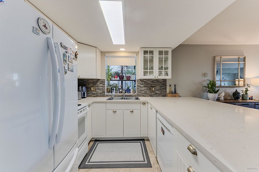 6 2150 SE Marine Drive Vancouver, BC - 9