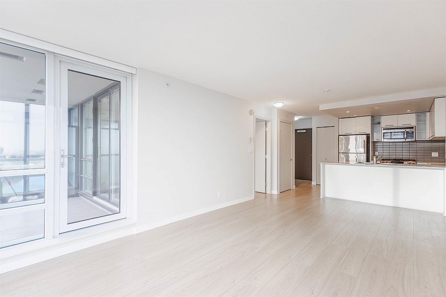 1202 3111 Corvette Way Richmond, BC - 3