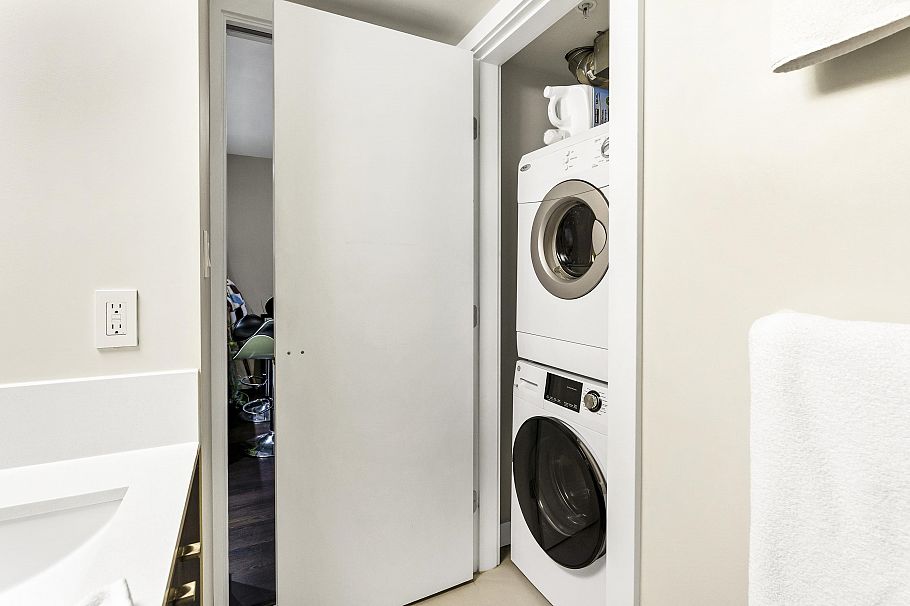 311 1618 Quebec Street Vancouver, BC - 18