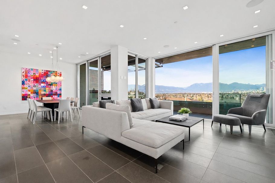 2705 W 30th Avenue Vancouver, BC - 11