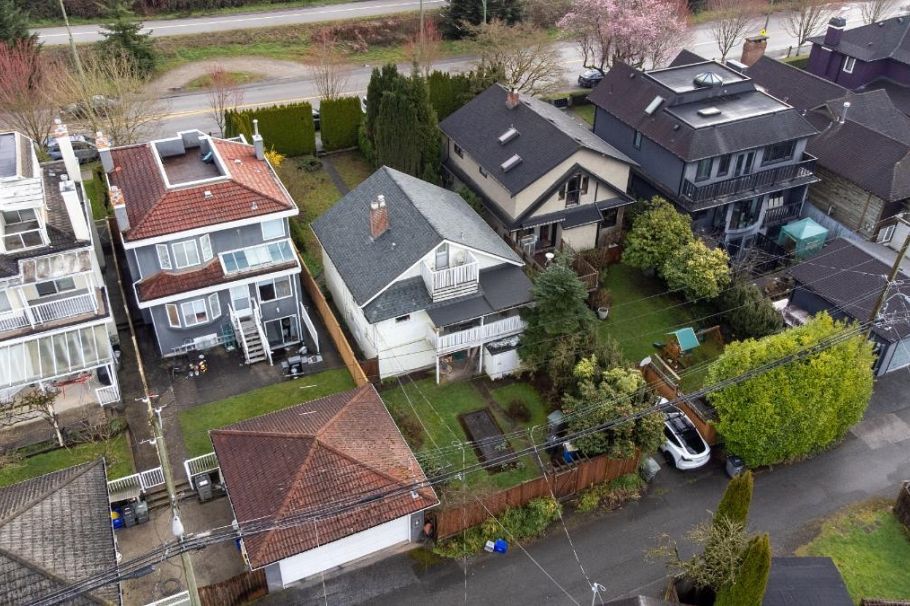 7405 West Boulevard Vancouver, BC - 34