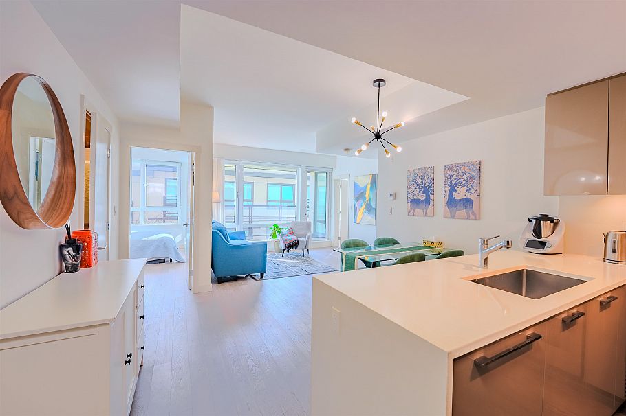 208 4408 Cambie Street Vancouver, BC - 9