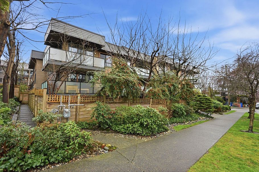 303 1516 Charles Street Vancouver, BC - 36