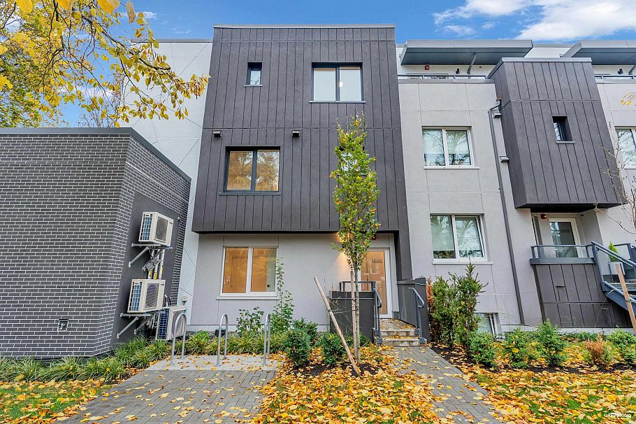 1685 Lakewood Drive Vancouver, BC - 30