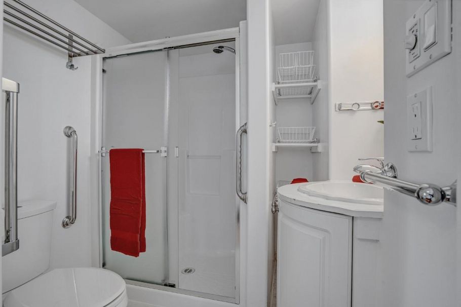 2856 W King Edward Avenue Vancouver, BC - 9