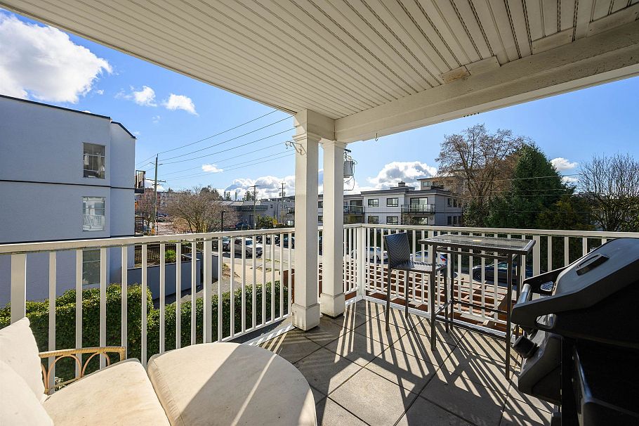 201 128 W 21st Street North Vancouver, BC - 15