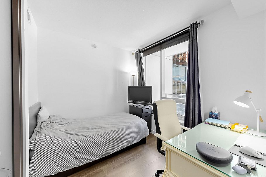 351 38 Smithe Street Vancouver, BC - 11