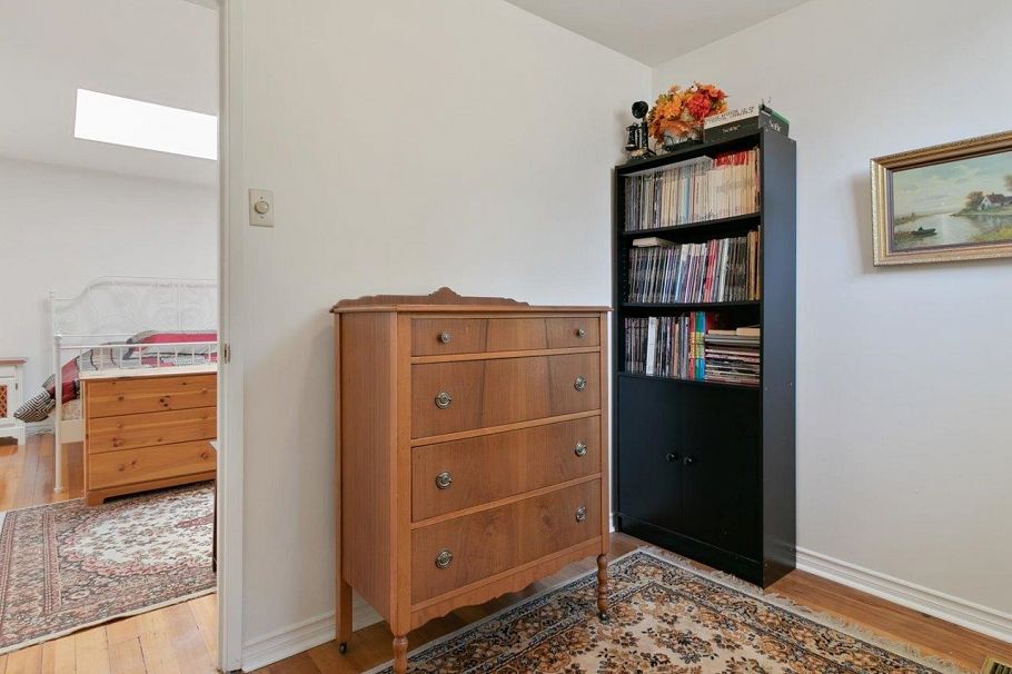 513 E 6th Street North Vancouver, BC - 23