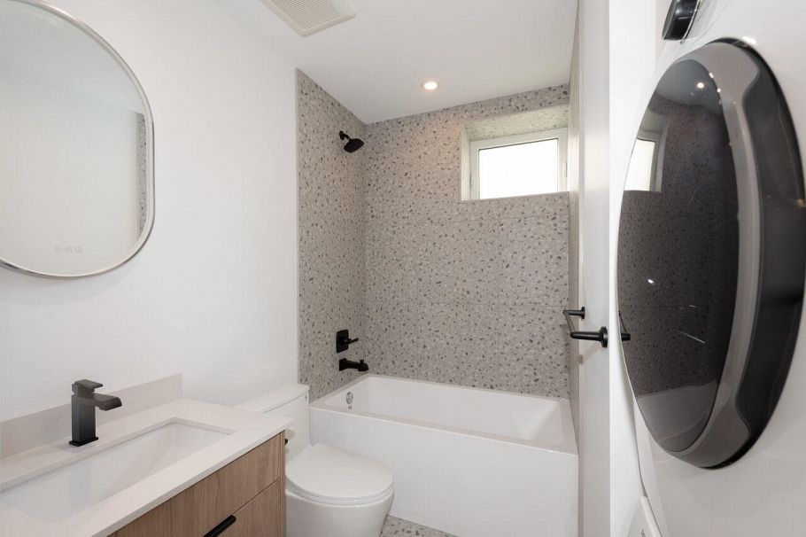 3679 Pandora Street Vancouver, BC - 31