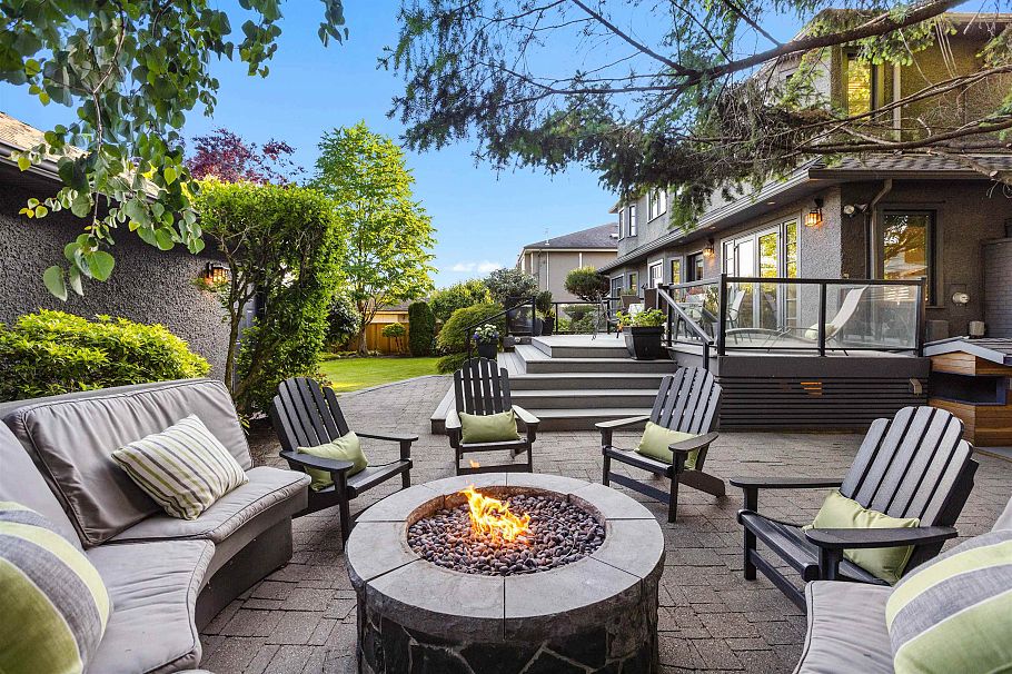 2318 Oliver Crescent Vancouver, BC - 3