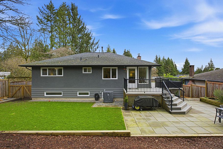 2223 Greylynn Crescent North Vancouver, BC - 30