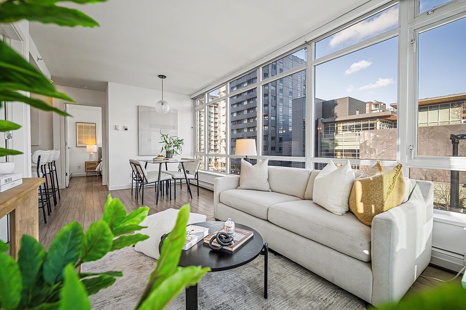 305 1775 Quebec Street Vancouver, BC - 9