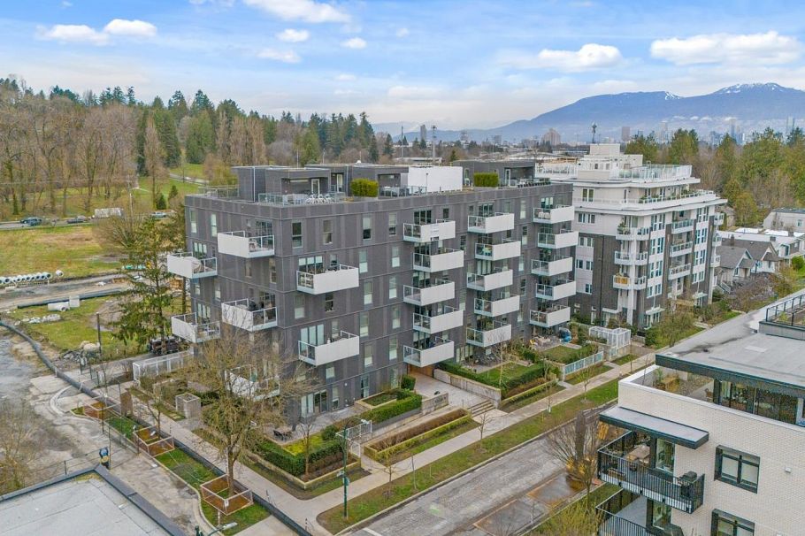 205 5089 Quebec Street Vancouver, BC - 35