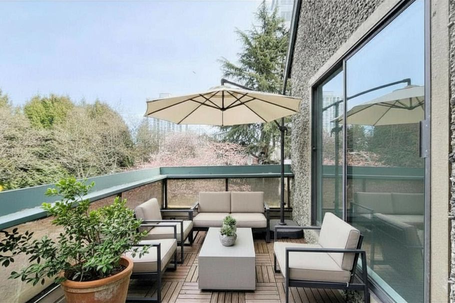 309 1500 Pendrell Street Vancouver, BC - 5