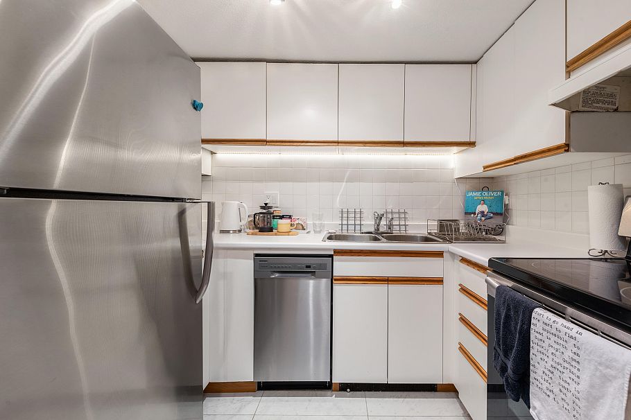 102 725 W 7th Avenue Vancouver, BC - 5