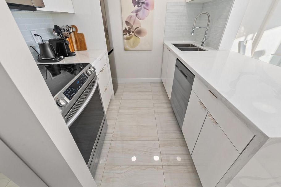 1601 2004 Fullerton Avenue North Vancouver, BC - 6