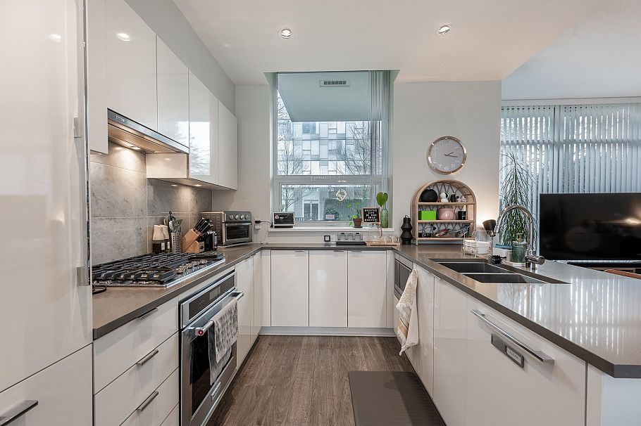 5822 Patterson Avenue Burnaby, BC - 7