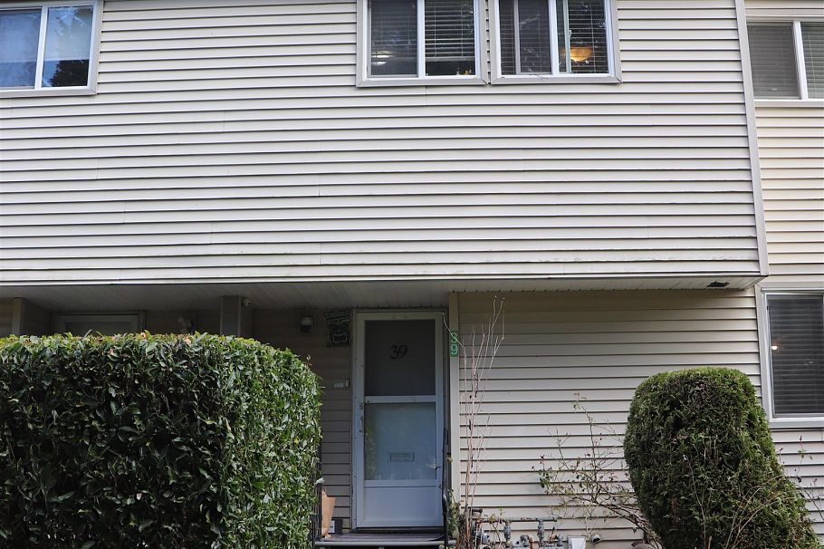 39 3421 E 49th Avenue Avenue Vancouver, BC - 4