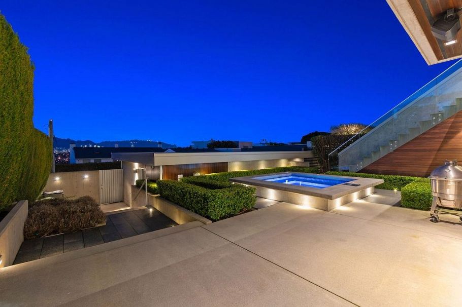 2705 W 30th Avenue Vancouver, BC - 37