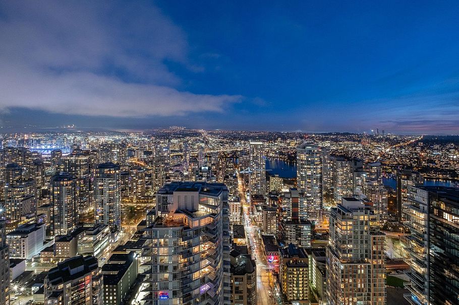 5205 1289 Hornby Street Vancouver, BC - 9