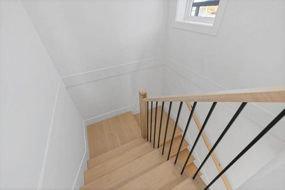 1 2447 E 41st Avenue Vancouver, BC - 24