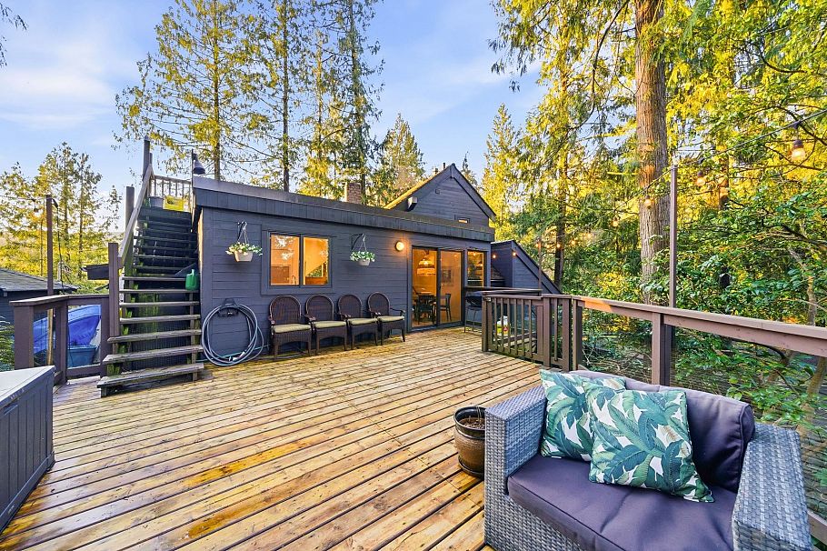 1616 Roxbury Road North Vancouver, BC - 22