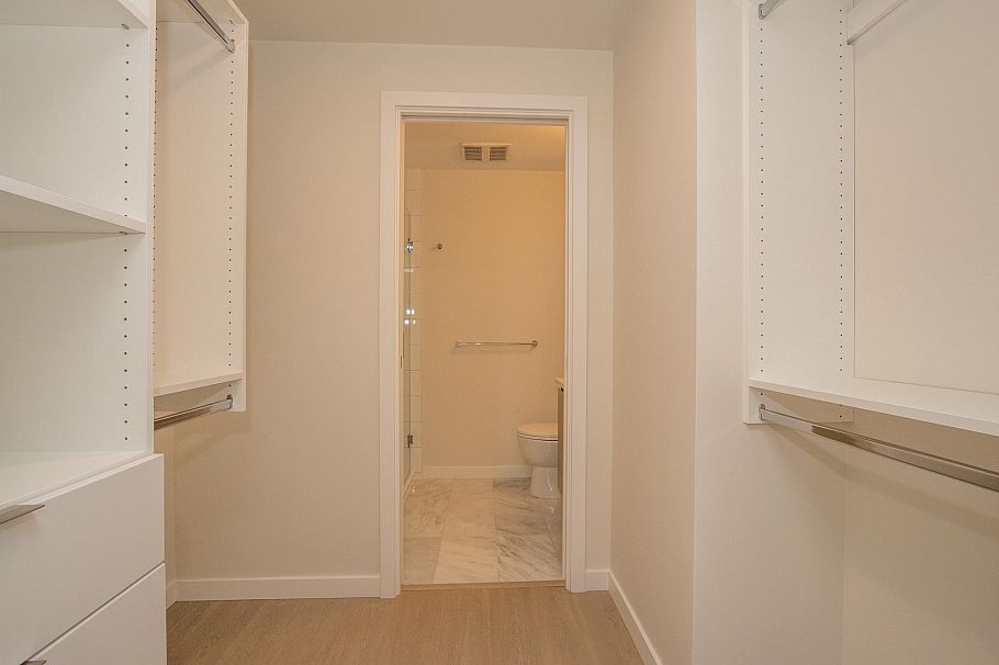 2704 4168 LOUGHEED HIGHWAY, Burnaby BC V5C 6A7 Burnaby, BC - 16