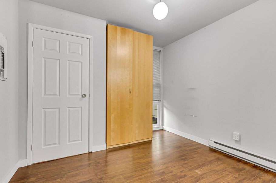 5 1535 St. Georges Avenue North Vancouver, BC - 15