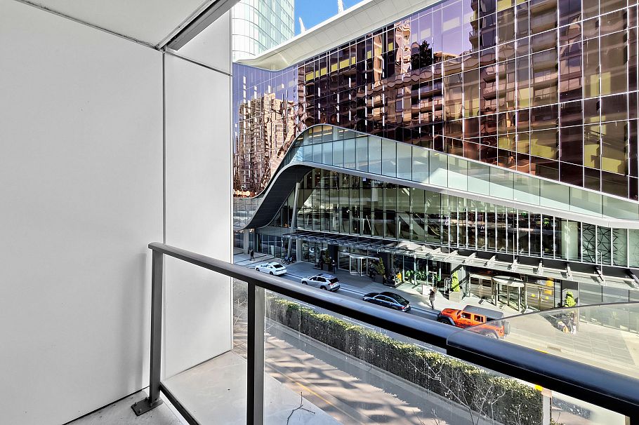 351 38 Smithe Street Vancouver, BC - 20