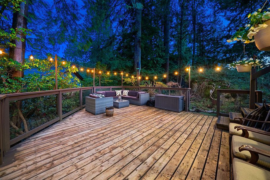 1616 Roxbury Road North Vancouver, BC - 23