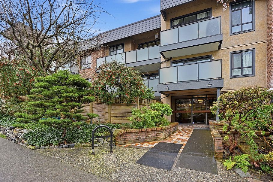 303 1516 Charles Street Vancouver, BC - 37