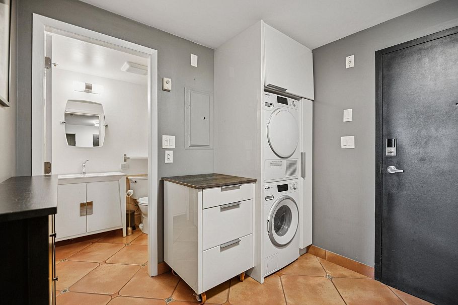 211 336 E 1st Avenue Vancouver, BC - 19