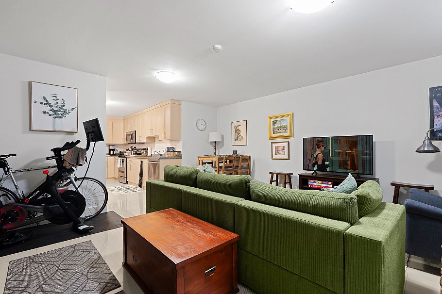 3360 Baird Road North Vancouver, BC - 32