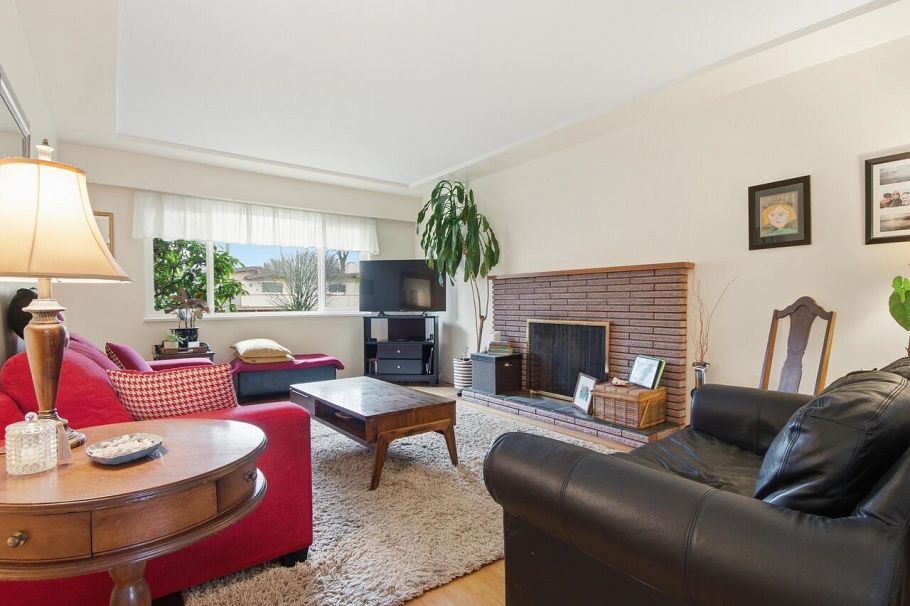 2935 Victoria Drive Vancouver, BC - 4