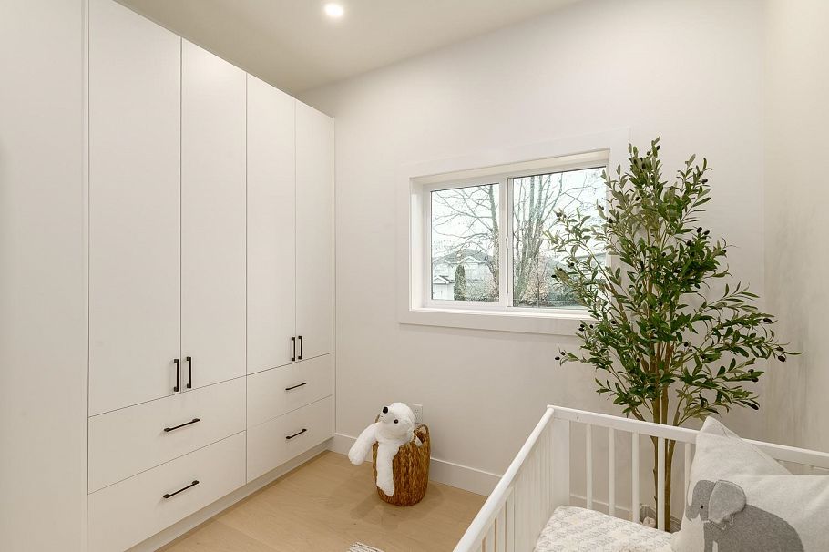 2 3506 E Pender Street Vancouver, BC - 18