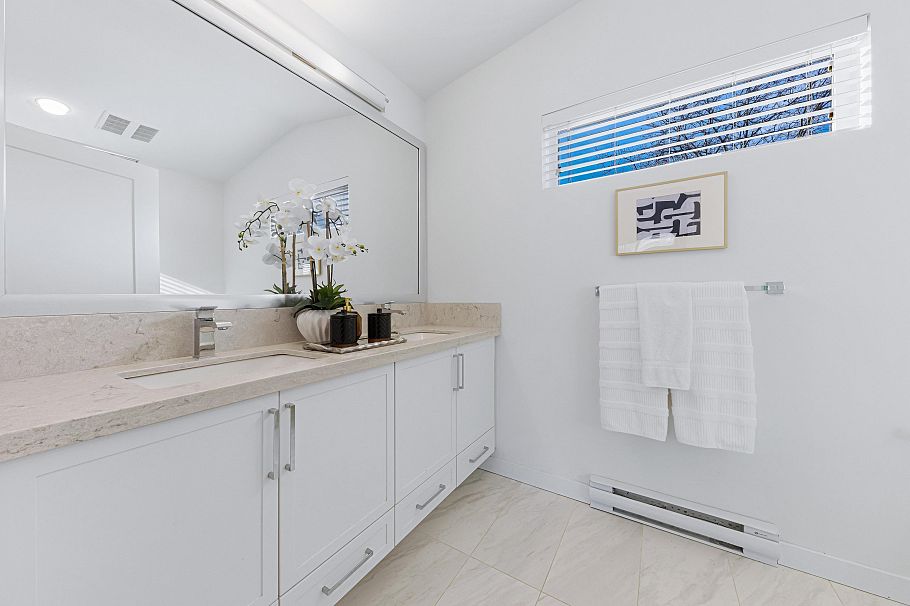 2763 Duke Street Vancouver, BC - 14