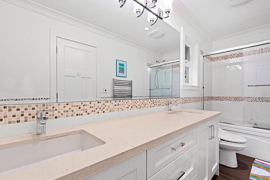 3360 Baird Road North Vancouver, BC - 26