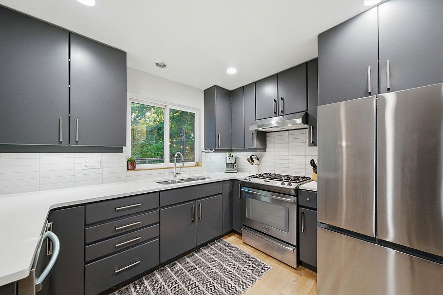 1616 Roxbury Road North Vancouver, BC - 13