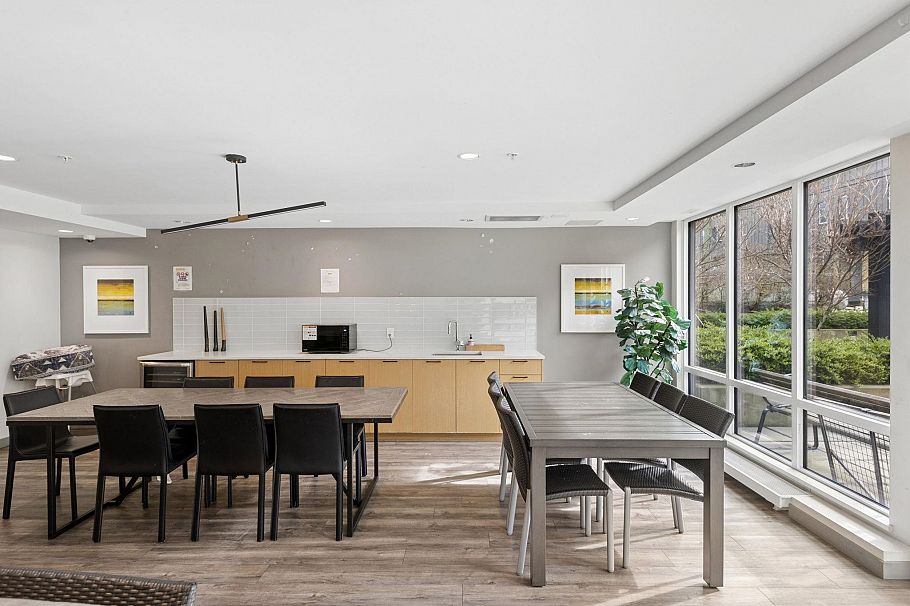 211 625 E 3rd Street North Vancouver, BC - 26