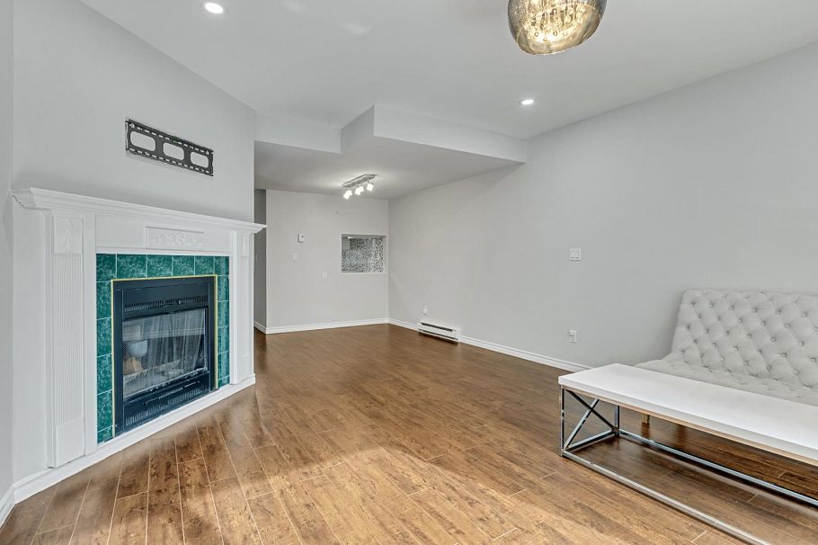 5 1535 St. Georges Avenue North Vancouver, BC - 6