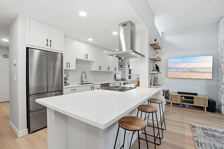 303 1516 Charles Street Vancouver, BC - 22