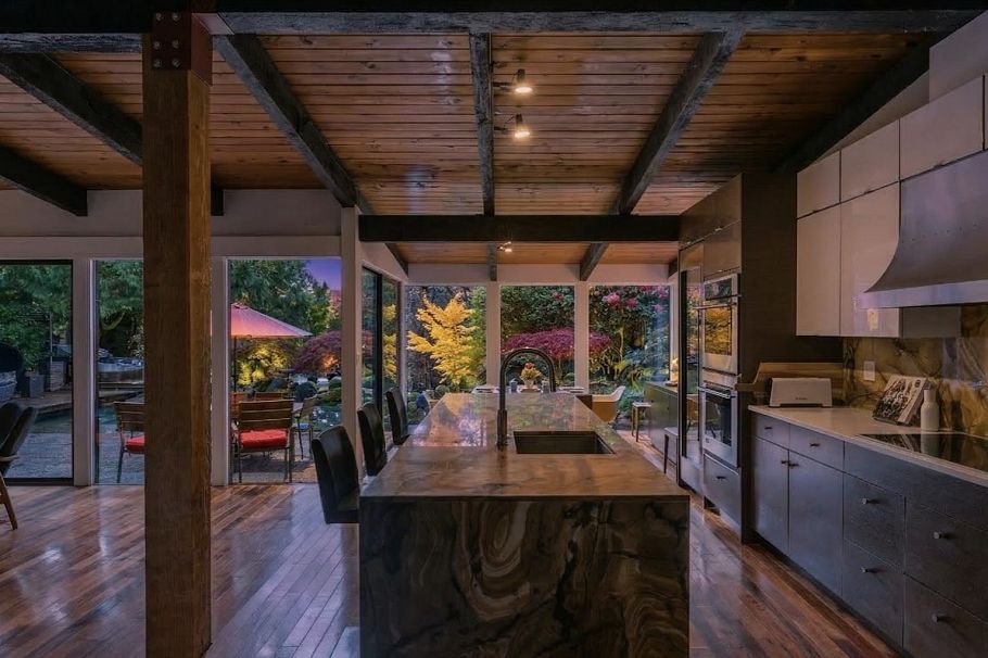 808 Seymour Boulevard North Vancouver, BC - 8