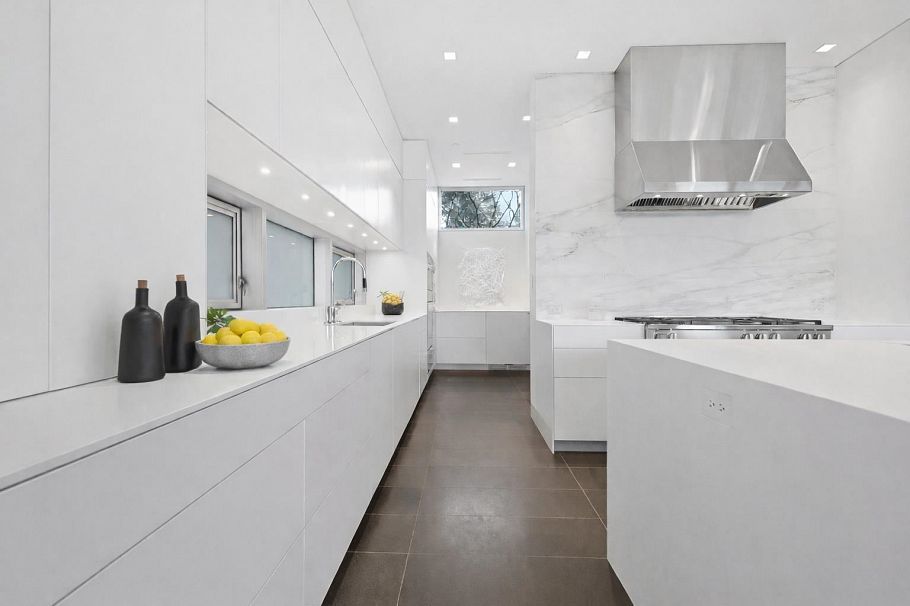 2705 W 30th Avenue Vancouver, BC - 8